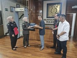 Tersangka Pencurian Ini Bebas Setelah di Restorative Justice Kejari Pekanbaru