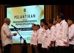 Lantik Pengurus PWI Kepri, Cak Munir Ingatkan Spirit ’DNA Pejuang’ Wartawan
